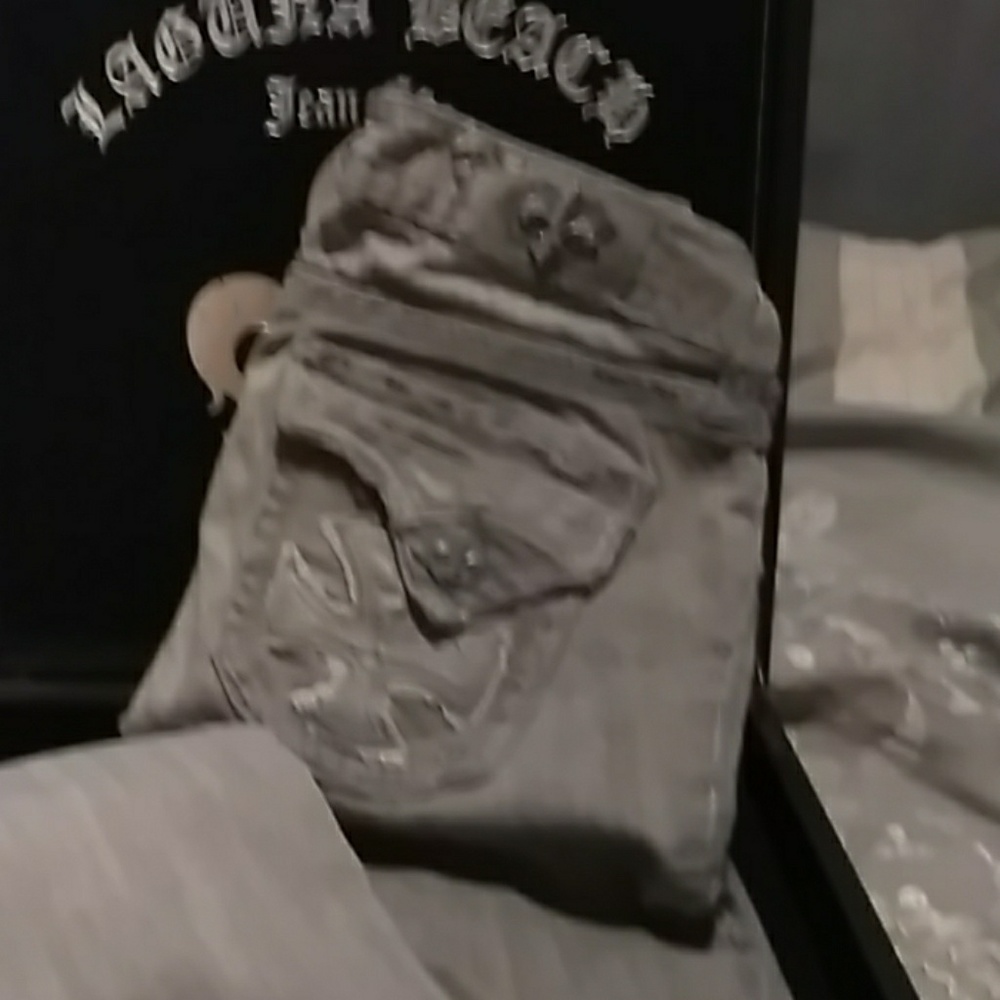 Pants - Picture 2 of 7